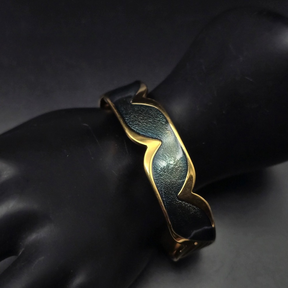 Avon 1988 Color Dash Cuff Bracelet Dark Green Enamel Gold Tone Vintage